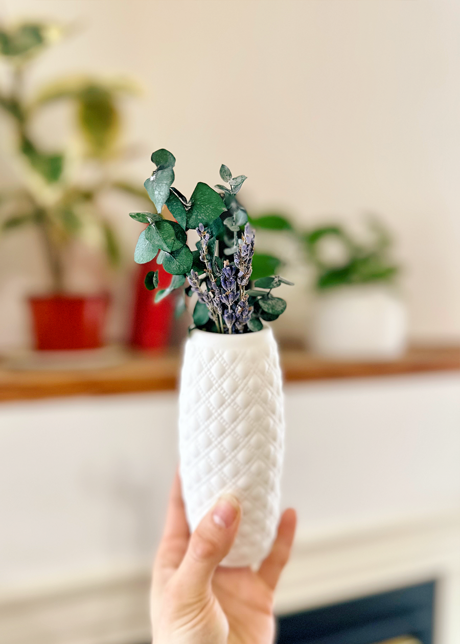 Bouquet miniature de fleurs séchées avec vase en céramique | Euca-lavande | Le garde-fleurs